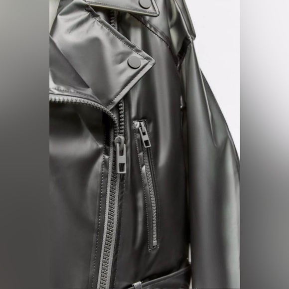 ZARA TRANSPARENT CROPPED RAIN COAT BIKER - Picture 9 of 9